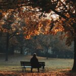 Depressione autunnale: cosa la distingue dalla tristezza stagionale